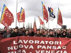 MANIFESTAZIONE PANSAC MANIFESTAZIONE PANSAC - Il recente sciopero dei lavoratori della Nuova Pansac sulla Romea