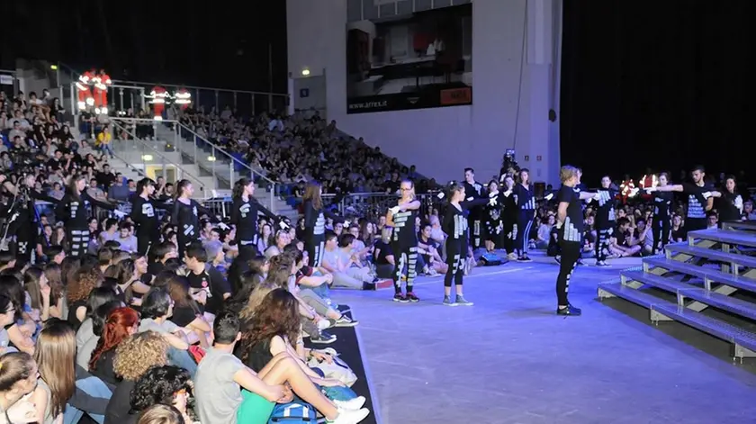COLUCCI - DINO TOMMASELLA -JESOLO LIDO - LO SPETTACOLO ALLA FESTA DEI GIOVANI