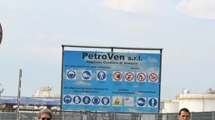 Petroven, via dei petroli, Marghera