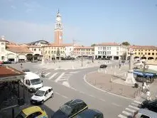 VEDUTA DELLA PIAZZA DI MIRANO