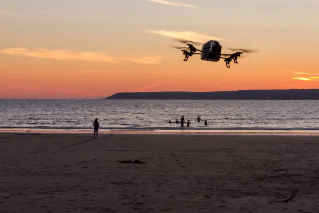 DE POLO - DINO TOMMASELLA - CAORLE - ESEMPI DI DRONE AMBULANZA