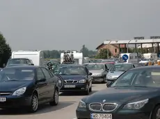 FG NOVENTA DI PIAVE USCITA CASELLO A4 VERSO JESOLO..MOLTI GLI STRANIERI (VEDI TARGHE) -