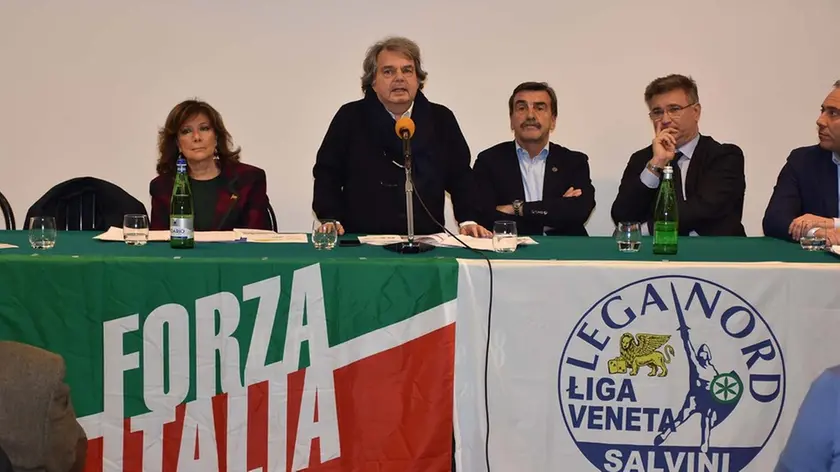 Colucci - Dino Tommasella - S. Donà di P. - Presentazione candidati elezioni con Brunetta - al tavolo da sx : Casellati - Brunetta - Da Re - Paroli - Furlan - Celeghin