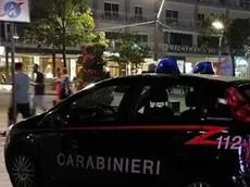 DE POLO - DINO TOMMASELLA - JESOLO - CONTROLLI DEI CARABINIERI IN PIAZZA MAZZINI