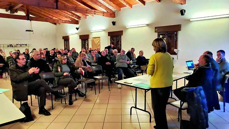 La riunione dei tecnici Rfi con i cittadini di Dese