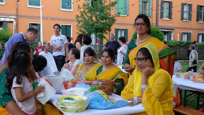 Una festa di quartiere in via Piave a Mestre