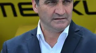 Italian coach of Lecce, Luigi De Canio, during the Italian Serie A soccer match against Chievo at Marc'Antonio Bentegodi in Verona, Italy on 01 May 2011. ANSA/VENEZIA