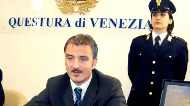 Diego Parente durante una conferenza stampa in Questura