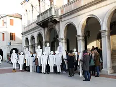 Agenzia candussi, giornalista Scattolin. Consiglio comunale e protesta lavoratori precari in via Palazzo Municipio Mestre