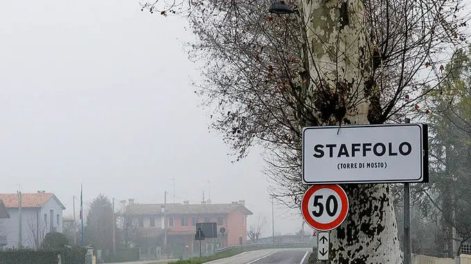 Colucci - Dino Tommasella - Torre di Mosto - L'abitato di Staffolo dove è avvenuta la rapina