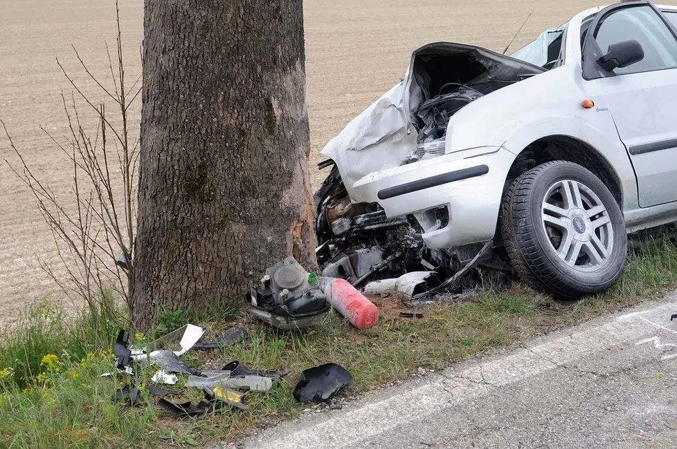 SAN DONA' DI PIAVE - DINO TOMMASELLA - COLUCCI -INCIDENTE IN VIA ARMELLINA