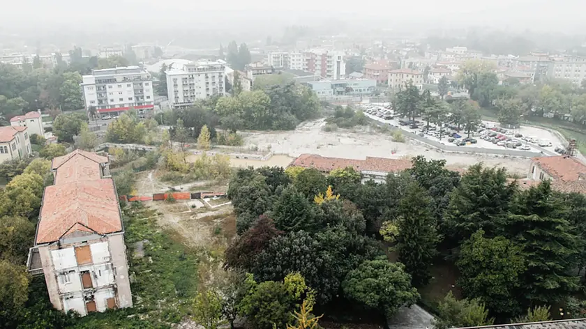 L'area dell'ex ospedale Umberto I: questa zona nel centro della città aspetta da 12 anni di essere trasformata