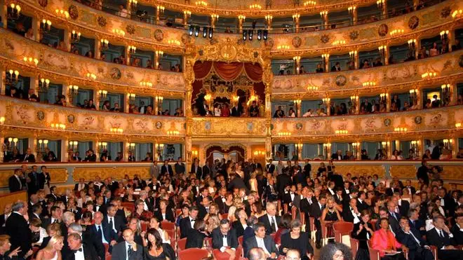 42° EDIZIONE DEL PREMIO CAMPIELLO AL TEATRO LA FENICE DI VENEZIAIl teatro La Fenice durante la serata finale di consegna del Premio Campiello dell'anno scorso