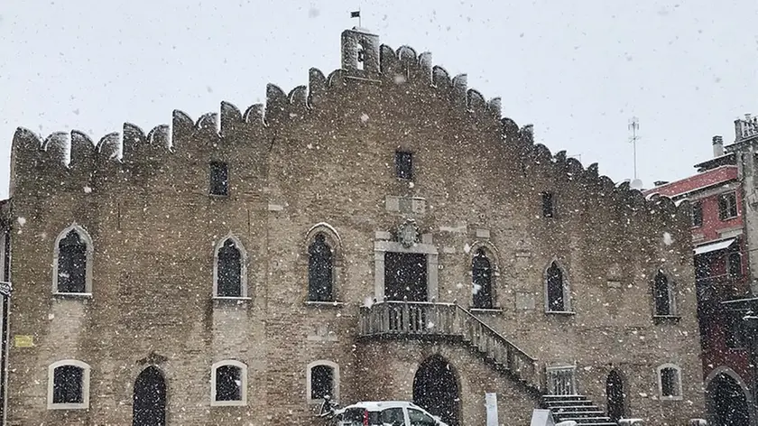 COLUCCI - DINO TOMMASELLA - PORTOGRUARO - NEVICATA IN PIAZZA DELLA REPUBBLICA