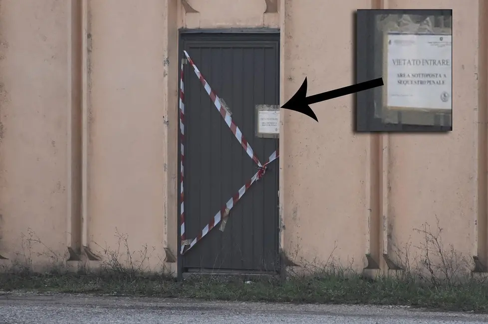 DE POLO - DINO TOMMASELLA - FOSSALTA DI PIAVE - IL CAPANNONE SEQUESTATO IN VIA DEELLE INDUSTRIE 16