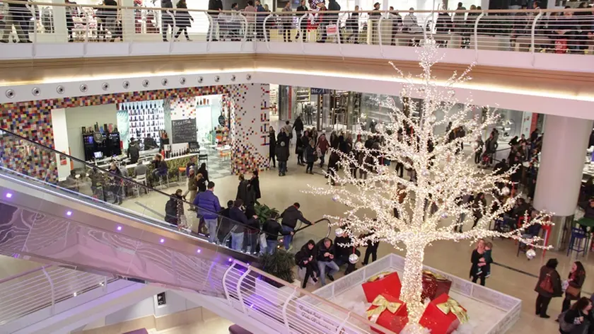 Shopping natalizio alla Nave de Vero a Marghera