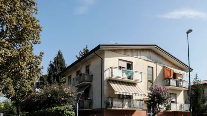 Foto Agenzia Candussi / ARTICO / FAVARO VENETO SFRATTO / IN FOTO LO STABILE