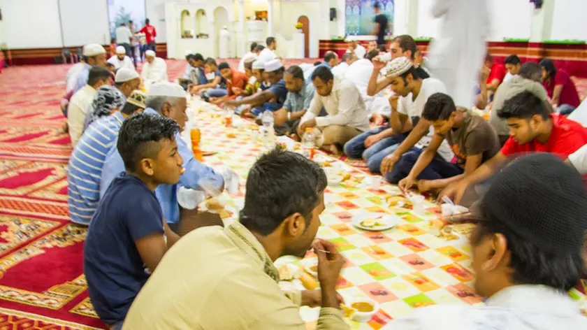 Cena interreligiosa presso la Moschea di via Monzani a Marghera.