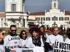 COLUCCI - DINO TOMMASELLA - NOVENTA DI PIAVE - PROTESTA DEI DIPENDENTI DELLA RISTORAZIONE DEL GRUPPO LEGARDERE