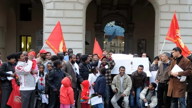 LAZZARINI FGAVAGNIN SAN DONA MANIFESTAZIONE DAVANTI MUNICIPIO in piazza indipendenza