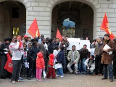 LAZZARINI FGAVAGNIN SAN DONA MANIFESTAZIONE DAVANTI MUNICIPIO in piazza indipendenza