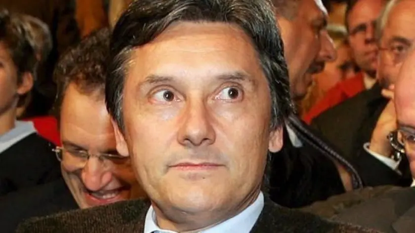 Milano, 12 novembre 2005: un trio di grandi campioni del ciclismo per la presentazione del giro d'Italia edizione 2006 : da sinistra Francesco Moser (campione del mondo nel 1977), Giuseppe Sarronni (iridato nel 1982) e Felice Gimondi (1973)