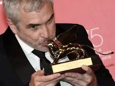 08/09/2018 Venezia, 75 Mostra Internazionale d' Arte Cinematografica. Photocall dei premiati, nella foto Alfonso Cuaron posa con il Leone d'oro come miglior film per ' Roma '