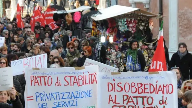 Interpress/Mazzega Pellicani Venezia, 24.02.2014.- Corteo lavoratori comunali a San Felice