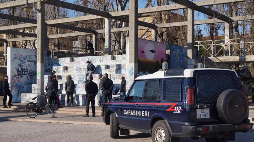 Controlli dei carabinieri al parco Bissuola