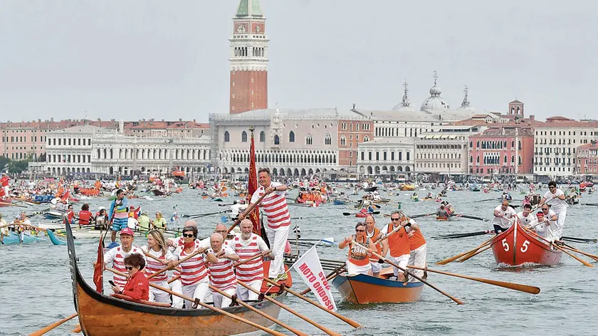 Alle 9 di domenica 19 maggio partenza per 2mila imbarcazioni e 8mila vogatori in Bacino San Marco