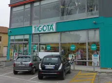NOVENTA DI P. - DINO TOMMASELLA - BON -RAPINA SUPERMERCATO TIGOTA'