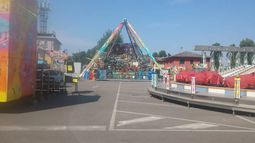 Il luna park in una vecchia edizione della sagra di San Rocco