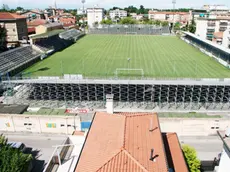 BIANCHI VIA BARACCA: STADIO BARACCA IN VIA BARACCA MESTRE