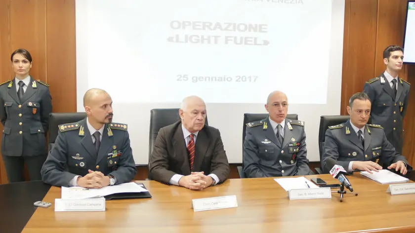 Foto Agenzia Candussi/ Mion/ Mestre, corso del popolo, sede Guardia di Finanza/ Conf. stampa di presentazione dell'operazione "Light Fuel"