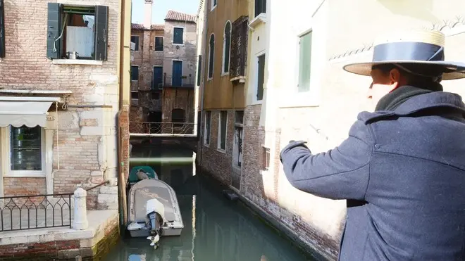 CAIAFFA VENEZIA 09.02.2012.- TROVATO IL CADAVERE DI UN UOMO "ANGELO SLONGO" NEL RIO DI SAN TOMA'. NELLA FOTO IL LUOGO DI RITROVAMENTO.- INTERPRESS/ GF.TAGLIAPIETRA