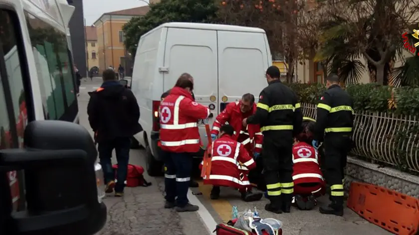 LAMANTEA - DINO TOMMASELLA - PORTOGRUARO - INCIDENTE TRA VIA VALLE E VIA PELLICO CON DONNA IN BICICLETTA