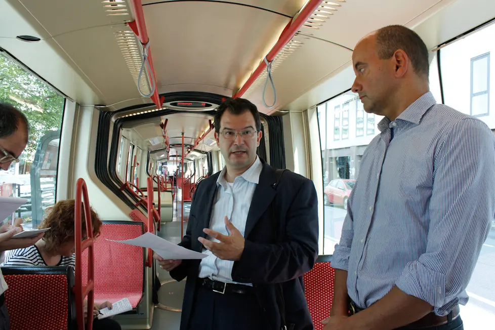 agenzia candussi. Conferenza stampa nel tram da Mestre Piazzale Cialdini a Venezia Piazzale Roma, con l'assessore Renato Boraso.