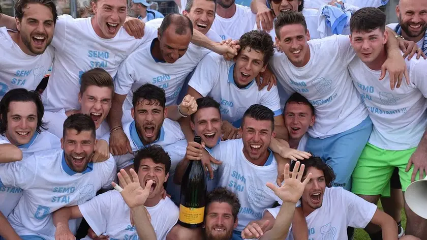 CRUCCU - DINO TOMMASELA - SAN DONA' DI P - A.C.SANDONA' FESTEGGIAMENTI PER LA PROMOZIONE IN SERIE D
