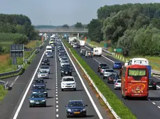 09 agosto 2014.Autovie Venete..Situazione traffico sulla A4 nei pressi di Porpetto, cavalcavia di Corgnolo..Copyright Foto Petrussi / Ferraro Simone