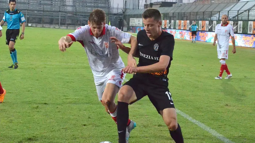 Innterpress/Gf.Tagliapietra. Calcio.Venezia-Forlì. Marsura