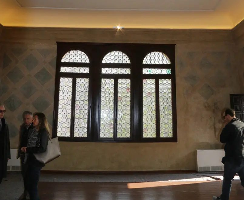Ristrutturazione del palazzo davanti al comune di Mestre che ospiterà i matrimoni civili