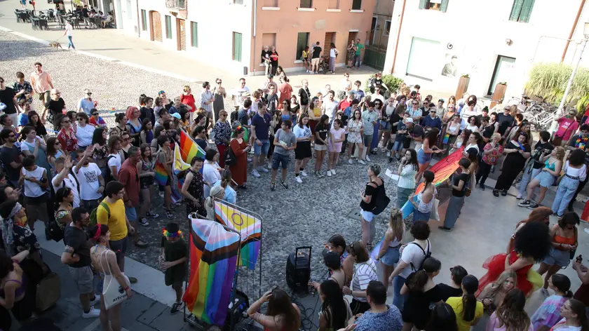 I partecipanti al Riviera Pride sabato a Dolo (foto Pòrcile)