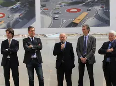 Posa della prima pietra del cantiere nell'area ex ACTV angolo via Torino-Corso del popolo nella foto da sin. ing. Berro, sindaco Orsoni, ass. Ferrazzi, ass. Bergamo, Paul Klotz amm. del. ASPIAG, arch. Flavio Albanese