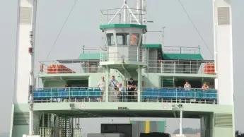 Un ferry boat