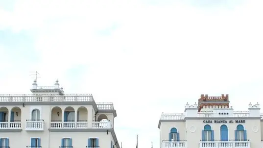 FOTO GAVAGNIN JESOLO LIDO CASA BIANCA RESTAURATA FOTO GAVAGNIN