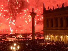 INTERPRESS/TAGLIAPIETRA-NOTTE DI REDENTORE CON I FUOCHI