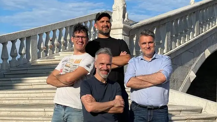 Marco & Pippo, il duo che in realtà è un trio, con il sindaco Armelao