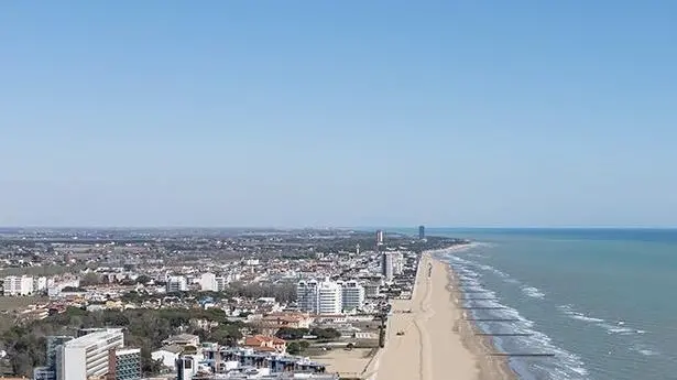 La spiaggia di Jesolo fa gola a molte società in cerca di concessioni