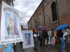 La protesta contro il balletto "Messiah Game" alla Biennale del 2007