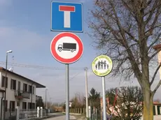 I cartelli con i quali devono essere segnalate le zone controllare